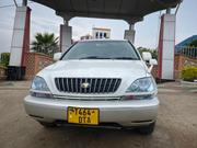 Toyota Harrier 2003 White for sale