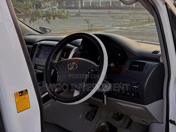 Toyota Alphard 2007 White
