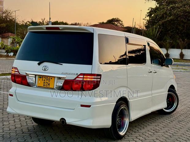 Toyota Alphard 2007 White