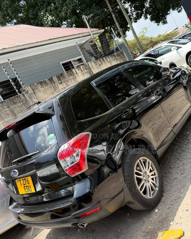 Subaru Forester 2014 Black