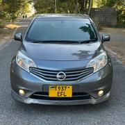 Nissan Note 2013 Silver for sale