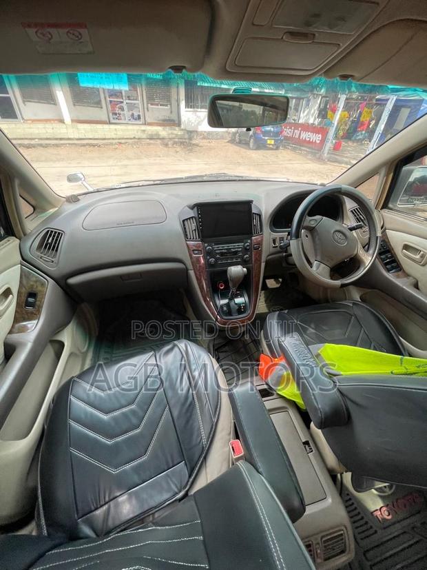 Toyota Harrier 2002 Silver