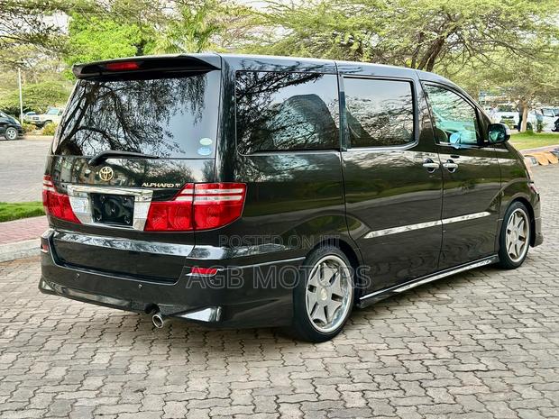 Toyota Alphard 2005 Black