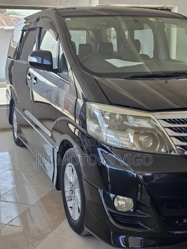 Toyota Alphard 2006 Black