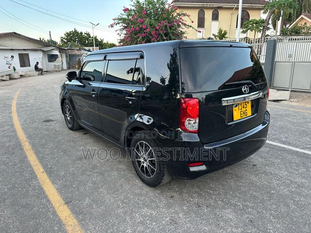 Toyota Corolla Rumion 2008 Black