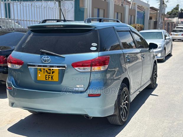 Toyota Wish 2008 Blue