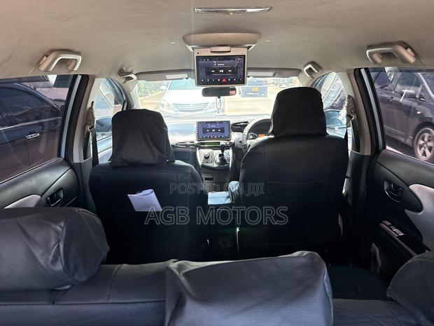 Toyota Wish 2008 Blue