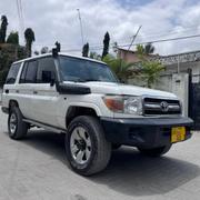 Toyota Land Cruiser 2005 White for sale