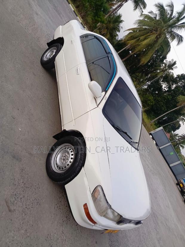 Toyota Corona 1997 White