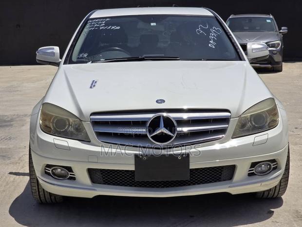 Mercedes-Benz C-Class 2007 White