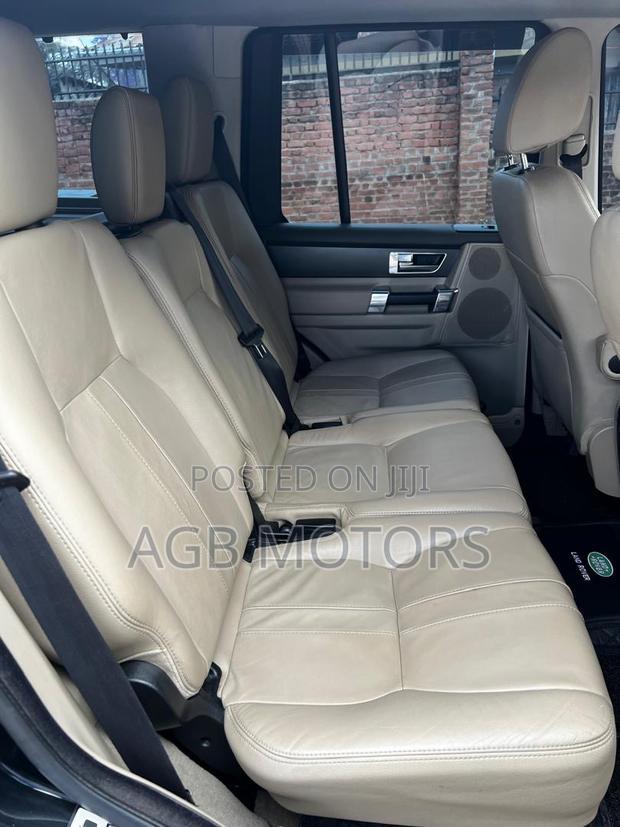 Land Rover Discovery 2014 Black