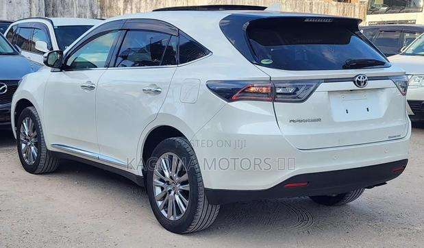 Toyota Harrier 2014 White