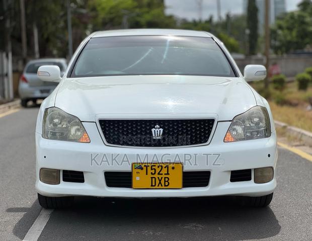 Toyota Crown 2007 Pearl