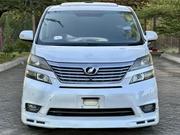 Toyota Vellfire 2009 White for sale