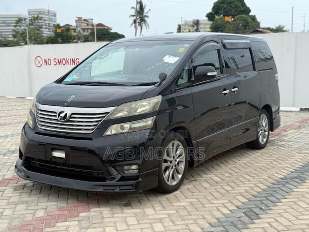 Toyota Vellfire 2010 Black
