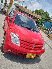 Toyota IST 2005 Red for sale