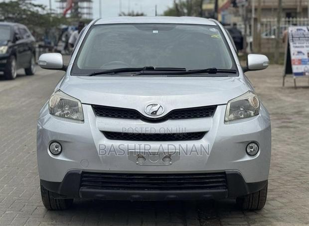 Toyota IST 2008 Silver