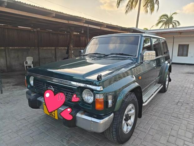 Nissan Patrol 2007 Green
