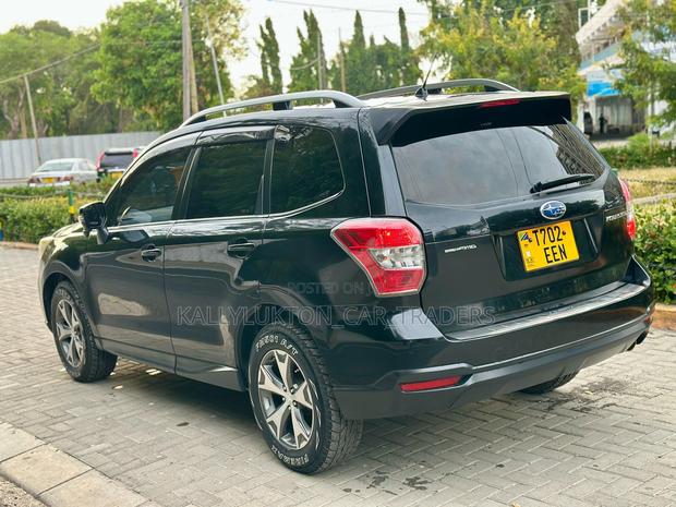 Subaru Forester 2014 Black