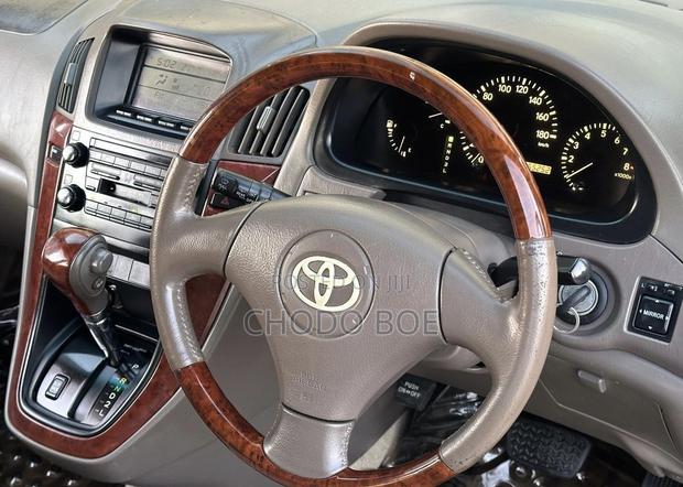 Toyota Harrier 2003 Pearl