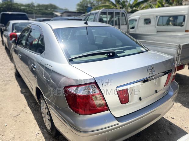 Toyota Premio 1.8 FWD 2004 Silver