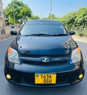 Toyota IST 2007 Black for sale