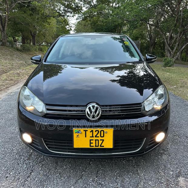 Volkswagen Golf 2012 Black