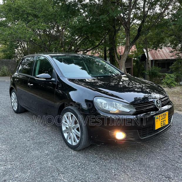 Volkswagen Golf 2012 Black