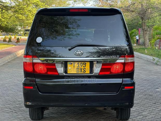 Toyota Harrier 2004 Black