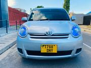 Toyota Sienta 2006 Silver for sale