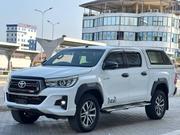 Toyota Hilux 2018 White for sale
