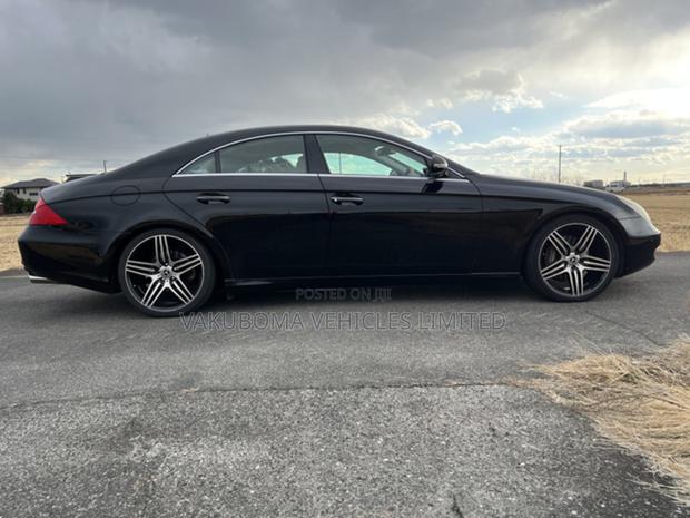 Mercedes-Benz CLS 2005 Black
