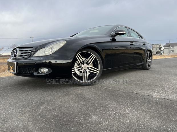 Mercedes-Benz CLS 2005 Black