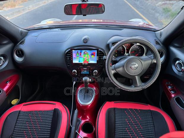 Nissan Juke 2011 Red