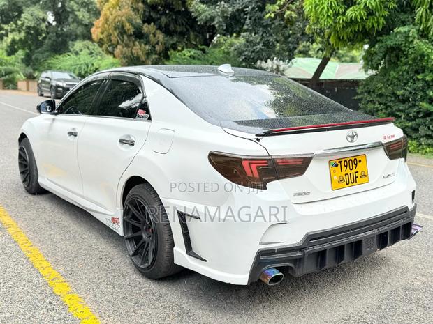 Toyota Mark X 2012 White