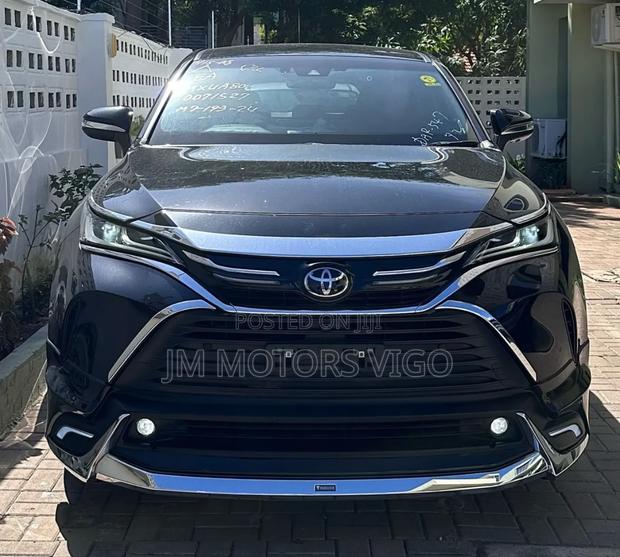 Toyota Harrier 2023 Black