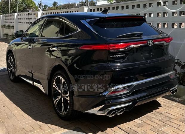 Toyota Harrier 2023 Black