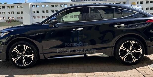 Toyota Harrier 2022 Black