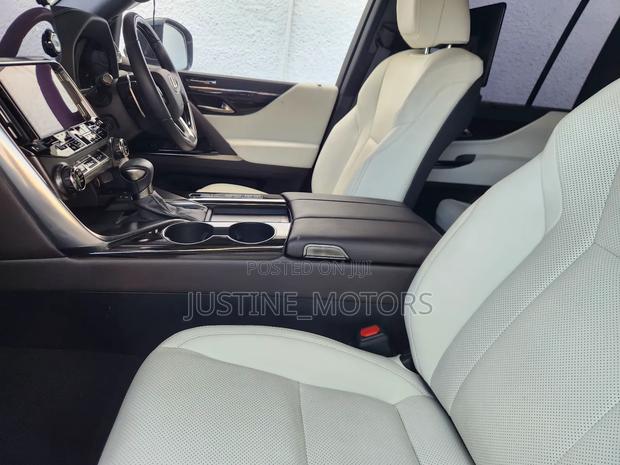 Lexus LX 2023 Black