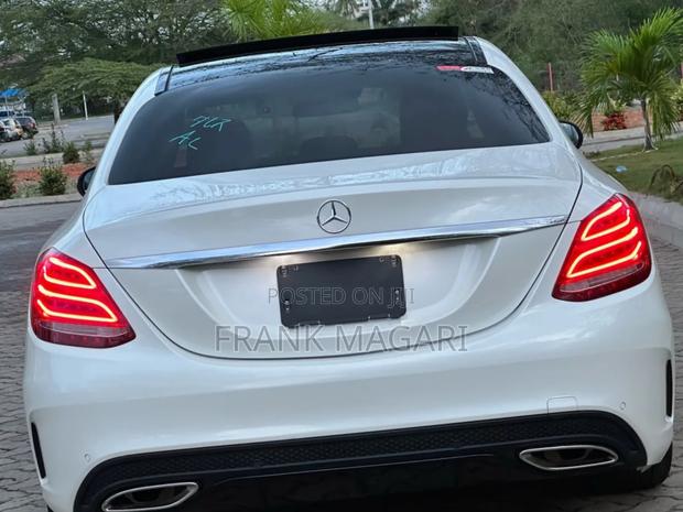 Mercedes-Benz C200 2015 White