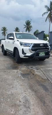 Toyota Hilux 2022 White for sale