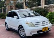 Toyota IST 2005 White for sale