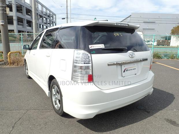 Toyota Wish 2004 Pearl