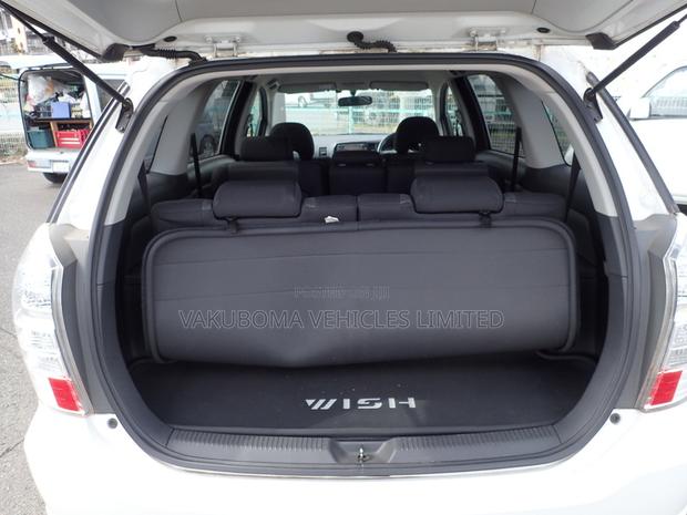 Toyota Wish 2004 Pearl