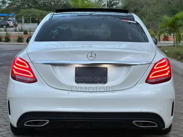 Mercedes-Benz C-Class 2015 Pearl
