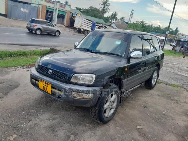 Toyota RAV4 2005 Black