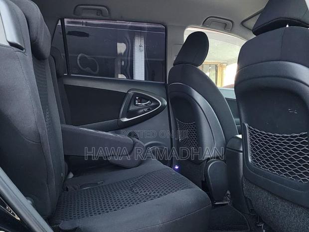 Toyota Vanguard 2012 Black