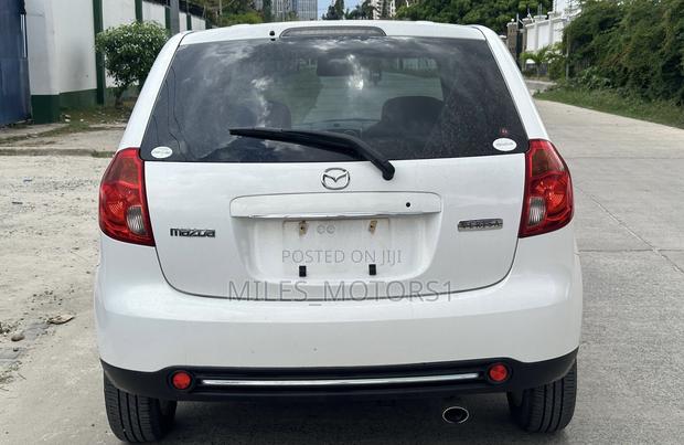 Mazda Verisa 2008 White