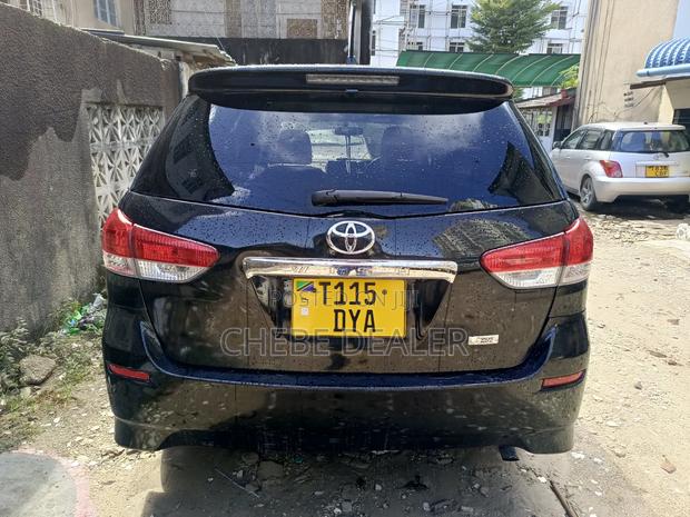 Toyota Wish 2011 Silver