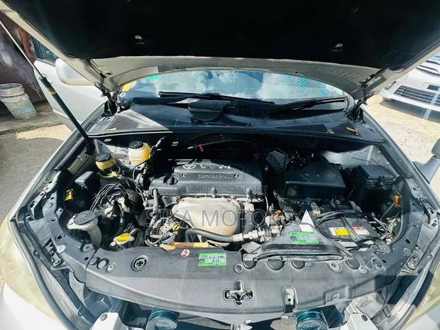 Toyota Harrier 2004 Silver